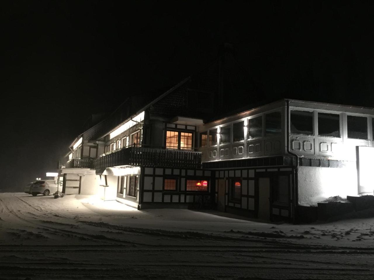 Der Schoene Asten - Resort 温特贝格 外观 照片